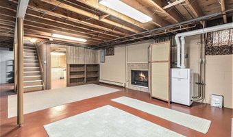 1125 Van Dusen Dr, Ann Arbor, MI 48103