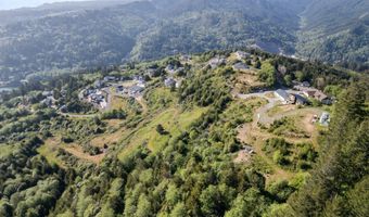 Crown Terrace Rd 1, Brookings, OR 97415