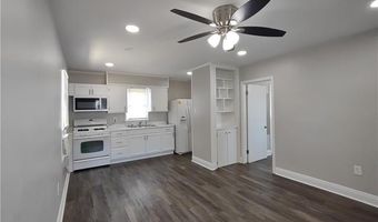 118 YORKE St B, Belle Chasse, LA 70037