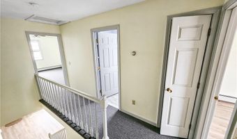 17 Public St, East Providence, RI 02914