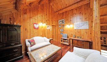 233 Algerie Rd, Becket, MA 01223