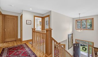 3 Proctor Ct, Albany, NY 12211