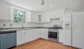 135 BRENT Rd, Arnold, MD 21012