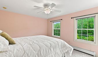 40 Lakewood Dr, Alton, NH 03810