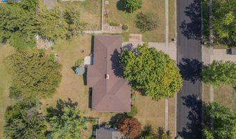 916 Hillcrest Dr, Adrian, MI 49221