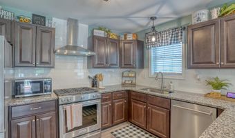 122 LULU Ln, Dover, DE 19901