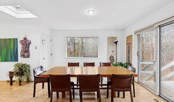 54 Fox Hunt, Amagansett, NY 11930