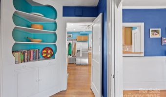 123 Westwood Rd, Asheville, NC 28804