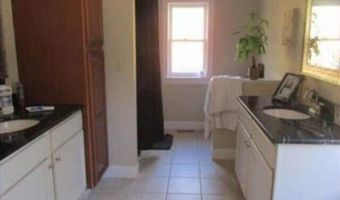 99 Cambridge Rd, Bedford, NH 03110