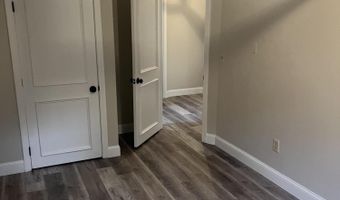 49 Burnham St, Barnstable, MA 02630