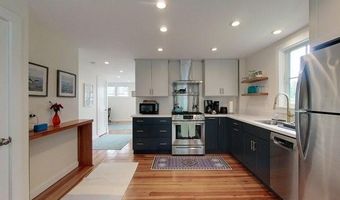 23 Warren Ave 1, Middletown, RI 02842