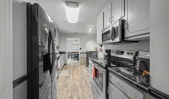 158 Woodstone Cir, Albany, GA 31701