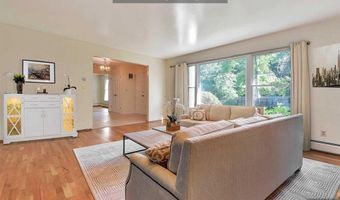 946 Closter Dock Rd, Alpine, NJ 07620