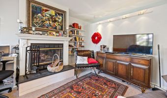 64 Montoya Dr 64, Branford, CT 06405