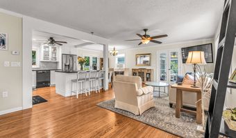 13 Pleasant Rise Cir, Brookfield, CT 06804