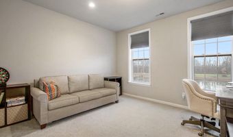 2765 Ashcombe Dr, Ann Arbor, MI 48105