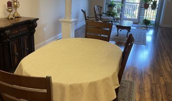 1210 N Foxdale Dr 109, Addison, IL 60101