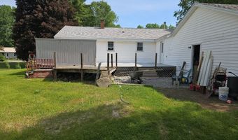 2 Sunrise Cir, Augusta, ME 04330