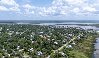 145 Bay Ave, Apalachicola, FL 32320