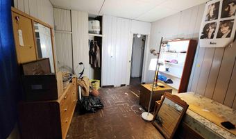 314 E Gilmore St, Angola, IN 46703