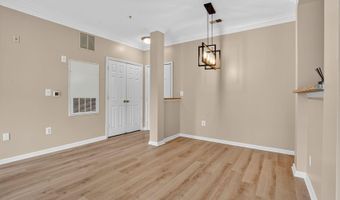 4850 EISENHOWER Ave 202, Alexandria, VA 22304