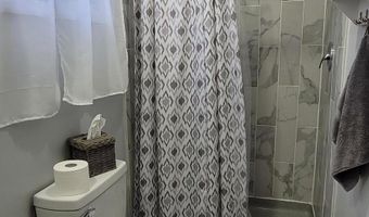 7 Holiday Ct, Albrightsville, PA 18210