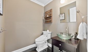 83 Central Ave, Amityville, NY 11701