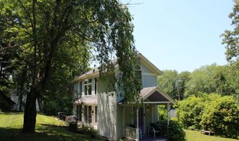 55 Liberty St, Chester, CT 06412