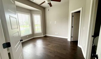 3200 Satinwood Ave, Bentonville, AR 72713
