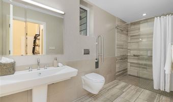 621 E Shore Rd, Jamestown, RI 02835