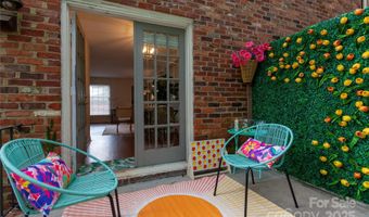 4319 Walker Rd, Charlotte, NC 28211
