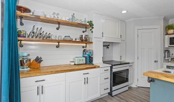 508 Wall Ave, Des Moines, IA 50315