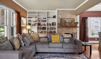 429 NE 8th St, Abilene, KS 67410