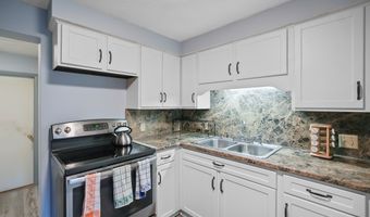1315 Lake Dr, Ashland, OH 44805