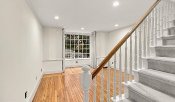 1542 34TH St NW, Washington, DC 20007