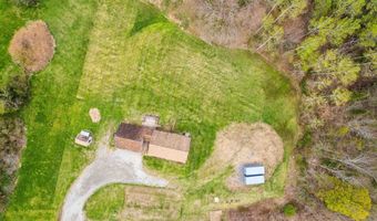 1738 South Rd, Bradford, VT 05033