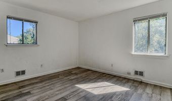 204 Mill Creek Dr, Bayville, NJ 08721