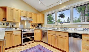 4040 Wispen Cir, Anchorage, AK 99517