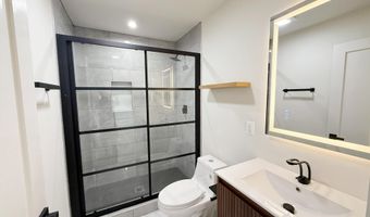 8908 MOHAWK Ln, Bethesda, MD 20817