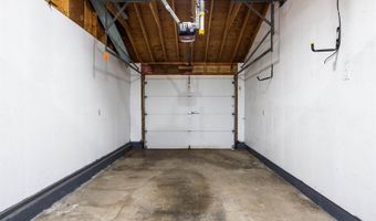 42 Yankee Ave, Bangor, ME 04401