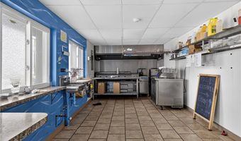 1 Angell Rd, Narragansett, RI 02882
