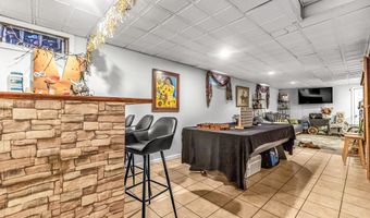 35 Kent Ave, Bridgeport, CT 06610