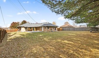 1006 Baretta Ct, Aurora, MO 65605