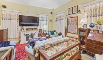 1748 Georgia St, Alford, FL 32420