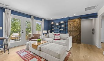 42460 MILDRED LANDING Sq, Ashburn, VA 20148