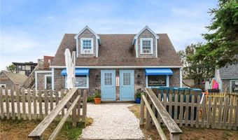 442 Dodge St, Block Island, RI 02807