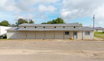 518 3rd Ave, Alton, KS 67623