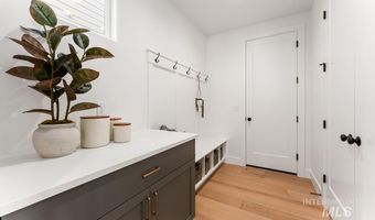 13320 N Spring Creek Way, Boise, ID 83714