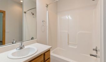2227 4th Ave SE, Altoona, IA 50009