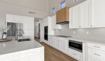 2933 W Owens Way, Anthem, AZ 85086